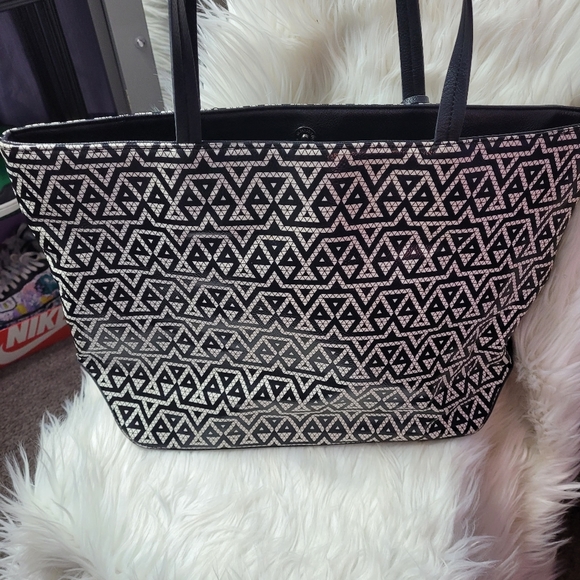 Purse - Picture 6 of 9